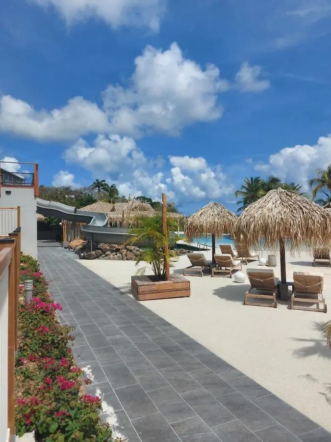 Appartement Blue Paradise Face Au Rocher Du Diamant Le Diamant 0*,  Martinique